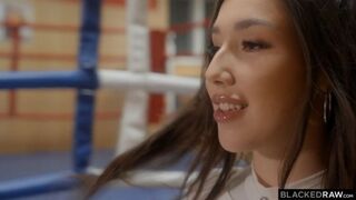 BlackedRaw Lisa Belys Gym Hottie Gets BBC Workout