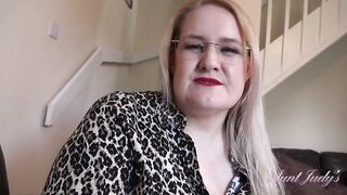 AuntJudys Becky