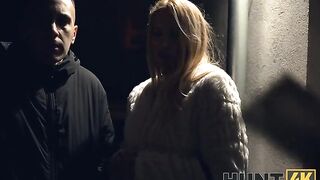 Hunt4K Amy Douxxx