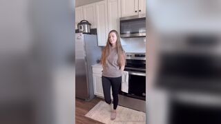 OnlyFans Babesafreak Fucking on the kitchen counter