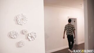 BlacksOnBlondes Scarlett Alexis Fucking The Art Girl Scarlett Alexis