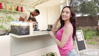 LatinaMILF Catherine Knight Food Truck Hookup