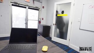 HesGotRizz Lola Pearl And Amber Maddie New Office New Sneaky Link