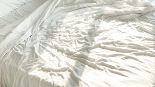 Stepson Came to His Stepmother to Fuck Her in a Shared Hotel Room