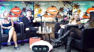 ANNA CLAIRE CLOUDS & HAYLEY DAVIES SHOW LIL DED JANET HOW TO EAT PUSSY