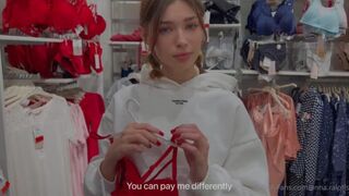 OnlyFans Anna Ralphs Went Shopping And Forgot Money
