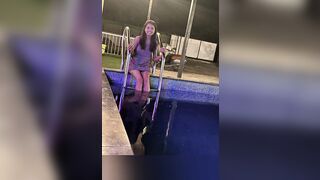 Extremely Hot Delhi IT Girl Giving Blowjob & Fucking With Her Boss For Promotion