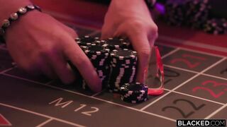 Asian woman meets guy in casino and asks him to fuck her ????