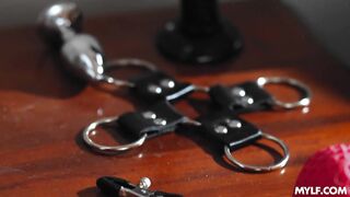 Hot milf submits to guy and lets herself get fucked ????