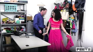 Shoplyfter - Satine Summers And Nikki Slick - Under The Saris