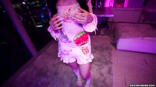 Scarlett Rose - She Is Only 19 So She Needs Help Gettin Into The Party 19 10 2025