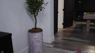 Roxie Sinner Hurry Home See The Fireworks