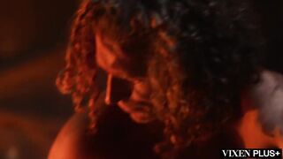 VIXENPLUS Gorgeous Beauty Angie Faith Devours Hard Cock