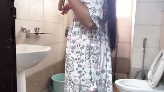 stepson saw MILF Saara naked after shower and couldn’t hold his cock away from her wet cunt