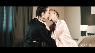SexArt - Alice Zaffyre And Bonnie Dolce - Revealing Desires