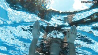 Super hot and juicy milf Heart in the pool