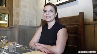 Dolores, 30 Ans, Découvre La Double