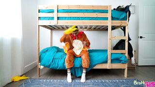 Demi Hawks- Making Stepbro Smile On Thanksgiving