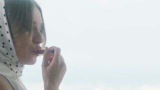 FrolicMe - Angelika Grays - Left Hanging