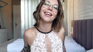 Przyrodnia ciocia powie Ci jak masz zwalić konia. Tryśnij dwa razy!