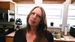 AuntJudysXXX - Busty Mature Amateur MILF Autumn Makes Homemade Porn with the Delivery Guy