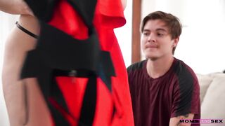 Lexi Luna You Can Practice Your New Years Kiss On My Pussy - MomsTeachSex